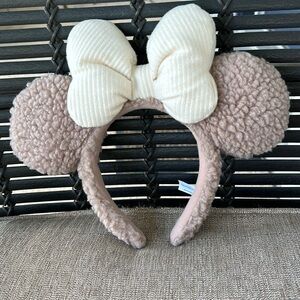 Tokyo Disney resort, fluffy purple ears with white bow